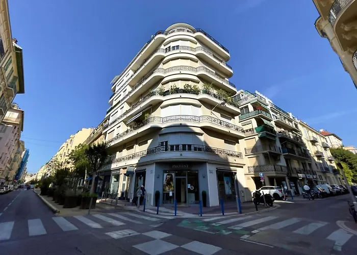 Rooftop At Palais De La Buffa - Happy Rentals
