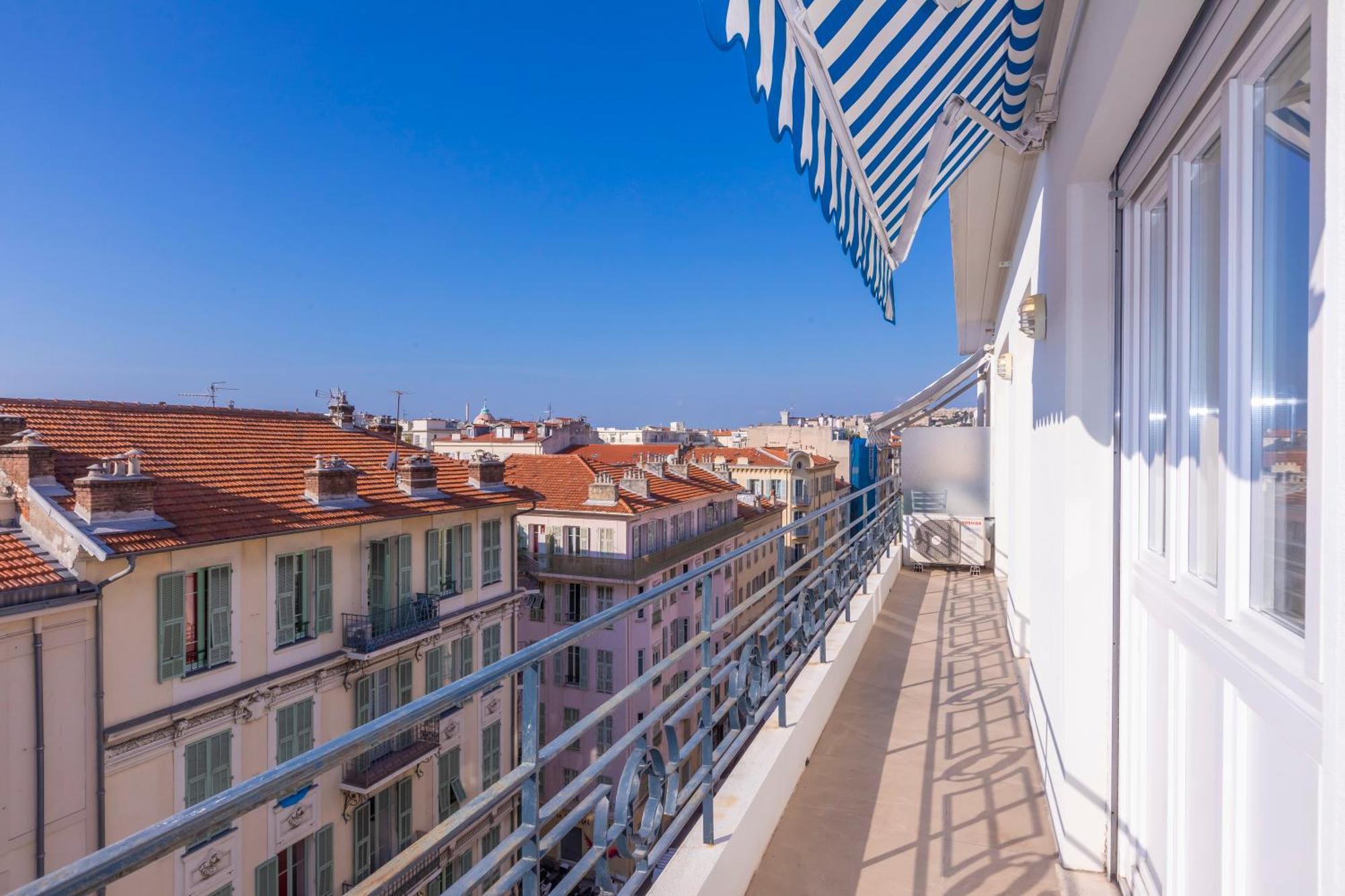 Rooftop At Palais De La Buffa - Happy Apartment Nizza